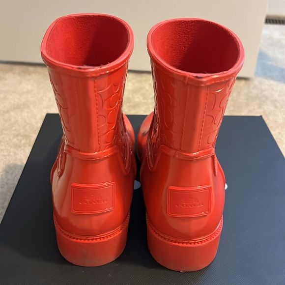 Coach rain boots size 7 - Picture 3 of 6